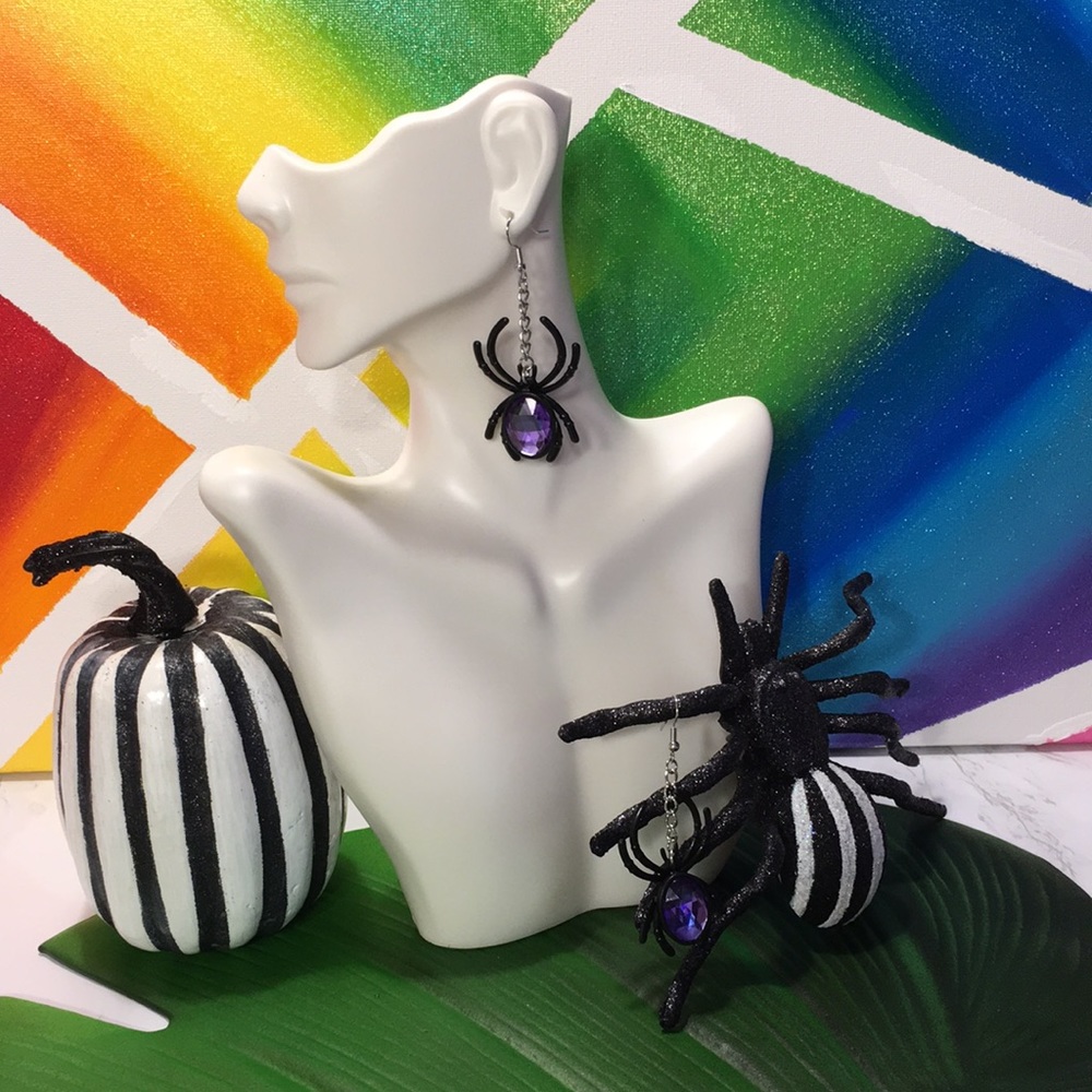 5/$25  Handmade Halloween earrings